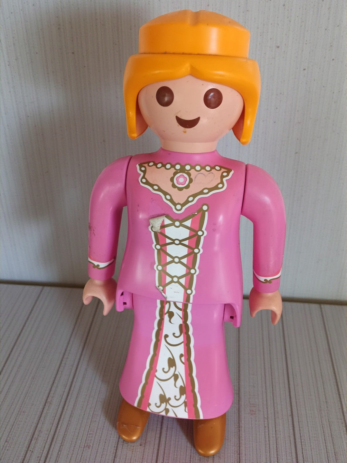 Figurine géante Playmobil femme robe rose décorative Jumbo XXL occasion