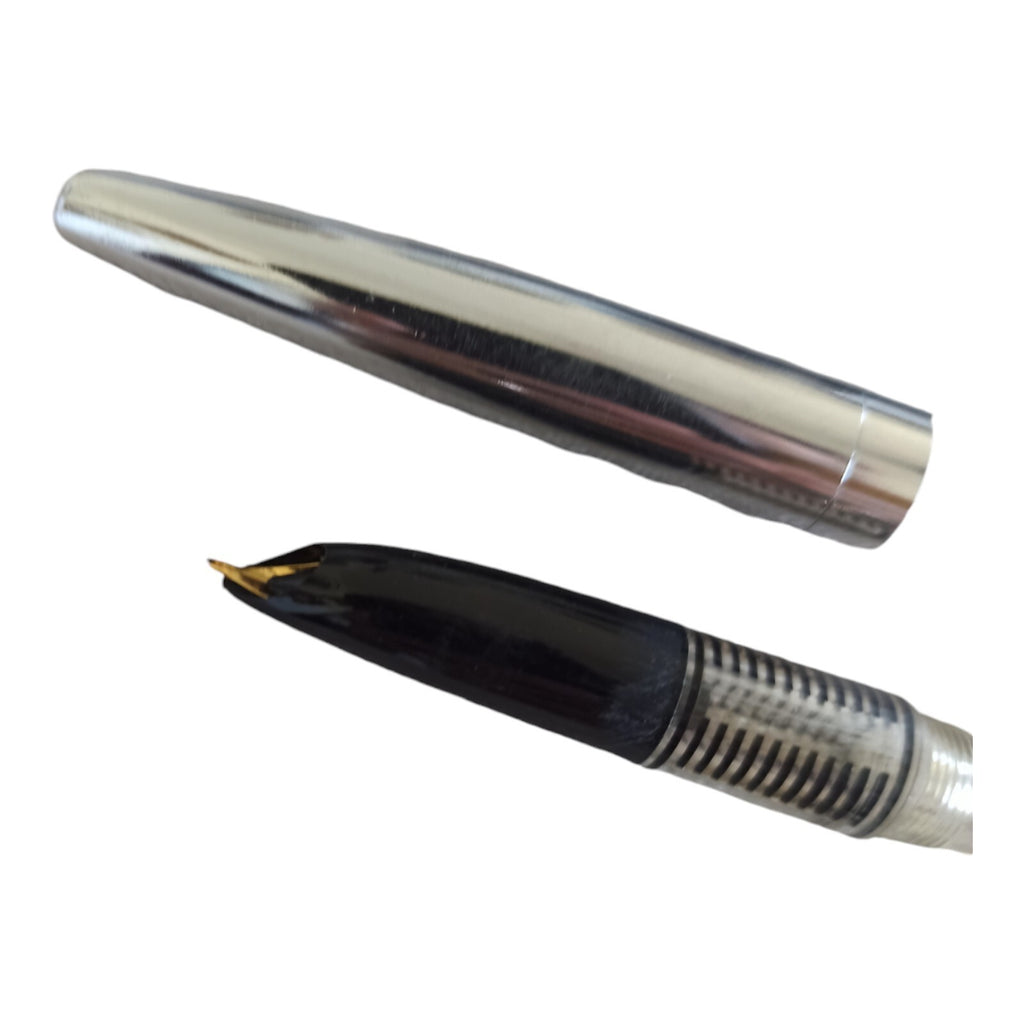 Stylo plume Everflow vintage capuchon métal finition noire