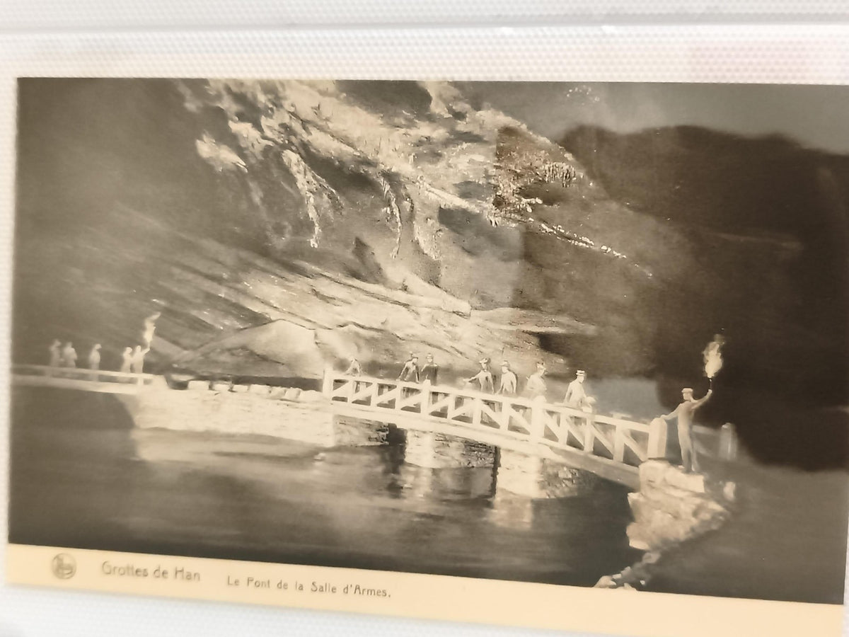 Carte postale ancienne Grottes de Han Pont Salle d'Armes photo vintage