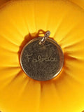 Pendentif vintage rond métal doré gravé "Fabrice" rétro chic
