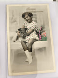 Carte postale ancienne fillette chien colorisée Années 30-40 CPA rétro