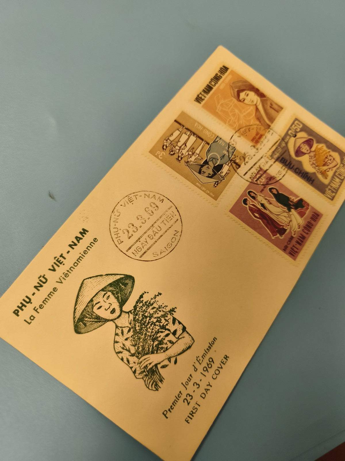 Ancienne enveloppe FDC Vietnam 1969 Femmes timbres illustrés premier jour