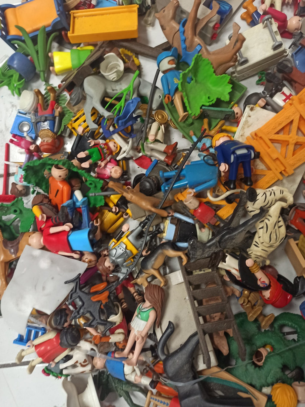 Lot rétro Playmobil ancien, gros vrac figurines et accessoires collection vintag