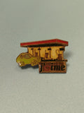 Pin's vintage Shell station essence, voiture verte, collection ancienne (Ref 1)
