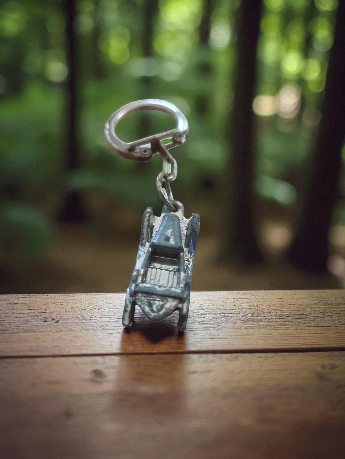 Porte-clés voiture ancienne vintage, miniature rétro publicitaire, rare