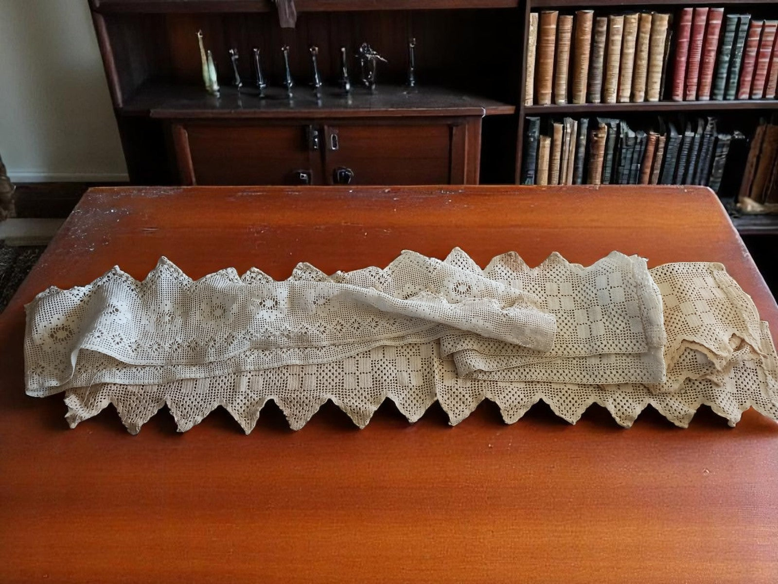 Lot de 4 dentelles anciennes au crochet - Style vintage France
