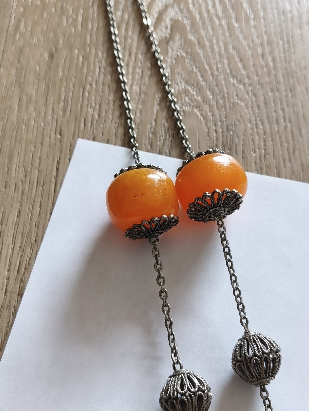 Collier ancien bakélite jaune ?uf vintage femme style bohème rétro MCM statement