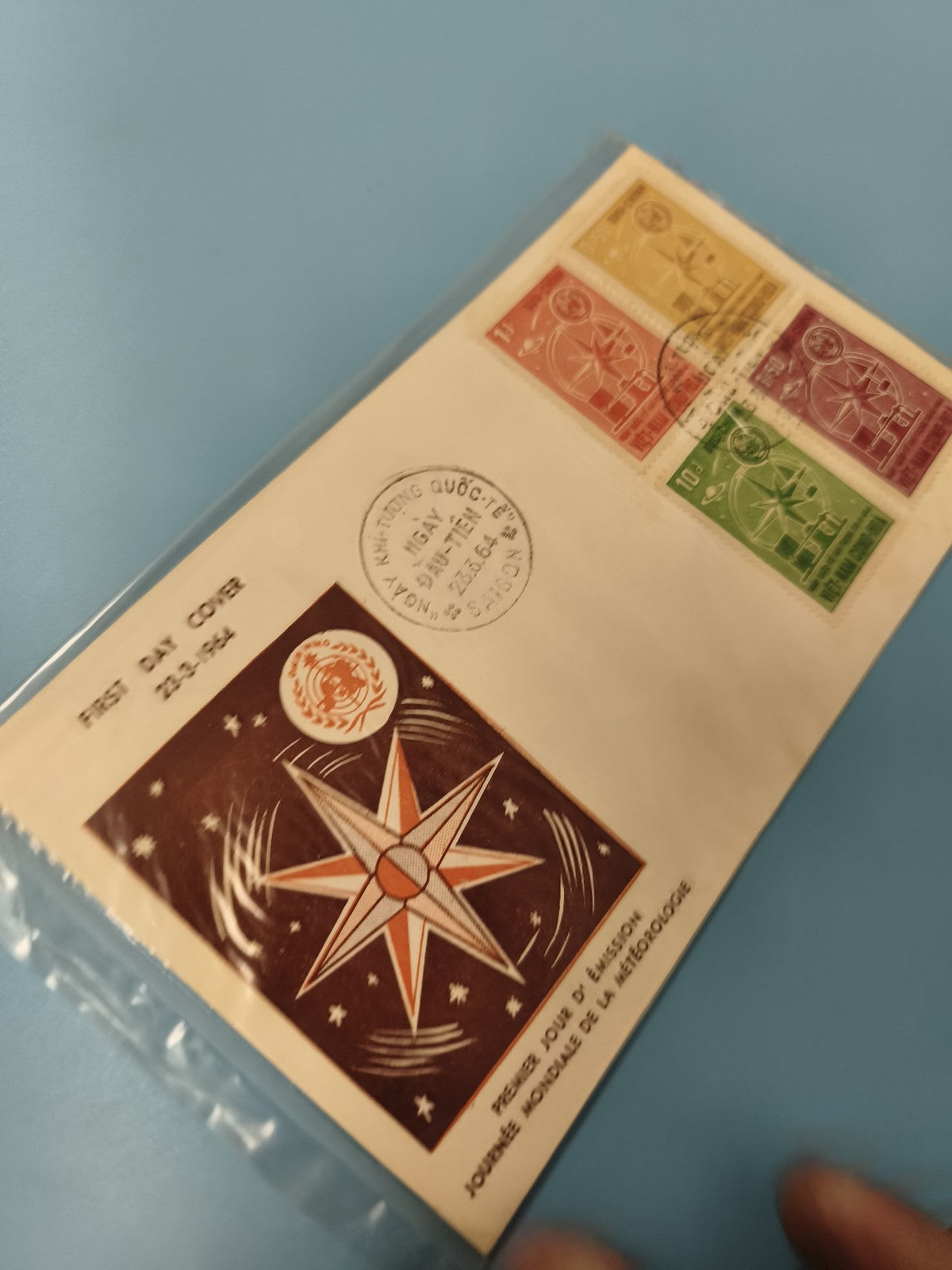 Ancienne enveloppe FDC Vietnam timbres colorés Journée météorologie 1964