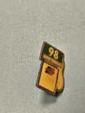 Vintage pin's TOTAL Super Premier 98, forme pompe à essence, collection (Ref 4)