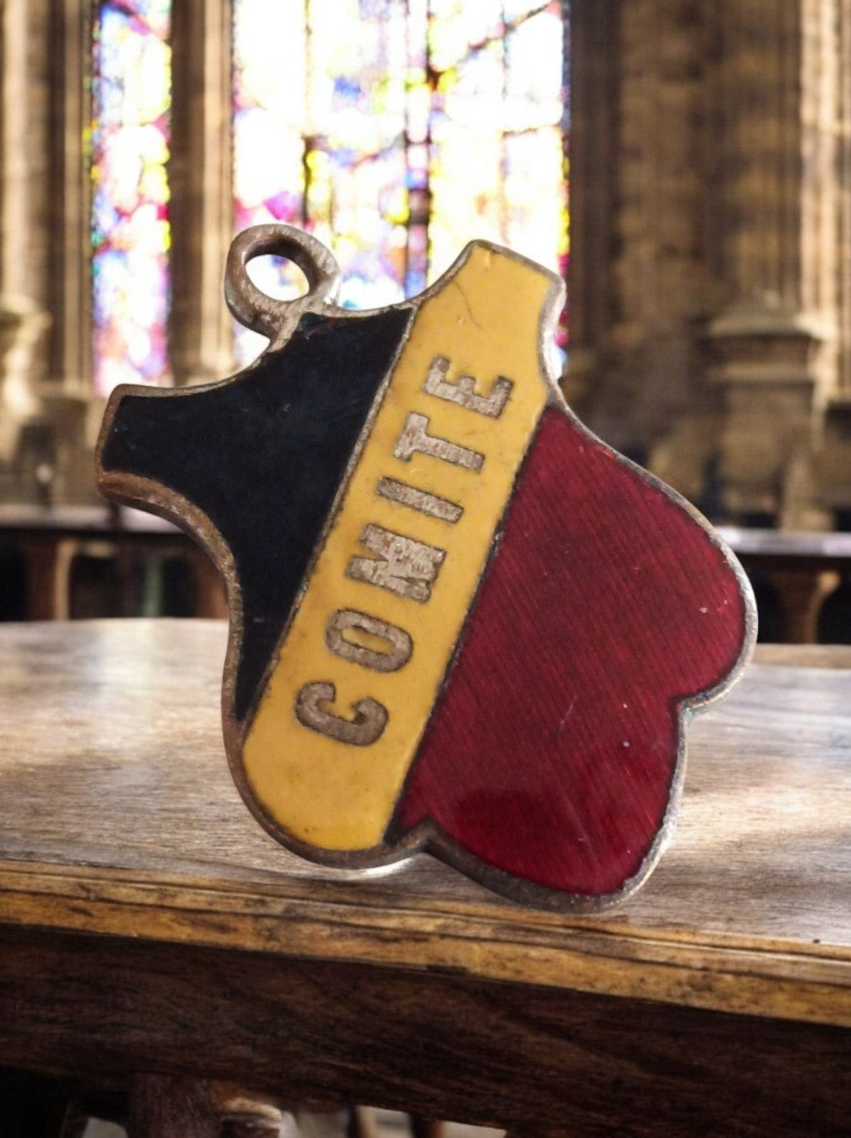 Pendentif ancien blason émaillé COMITE tricolore style vintage c?ur