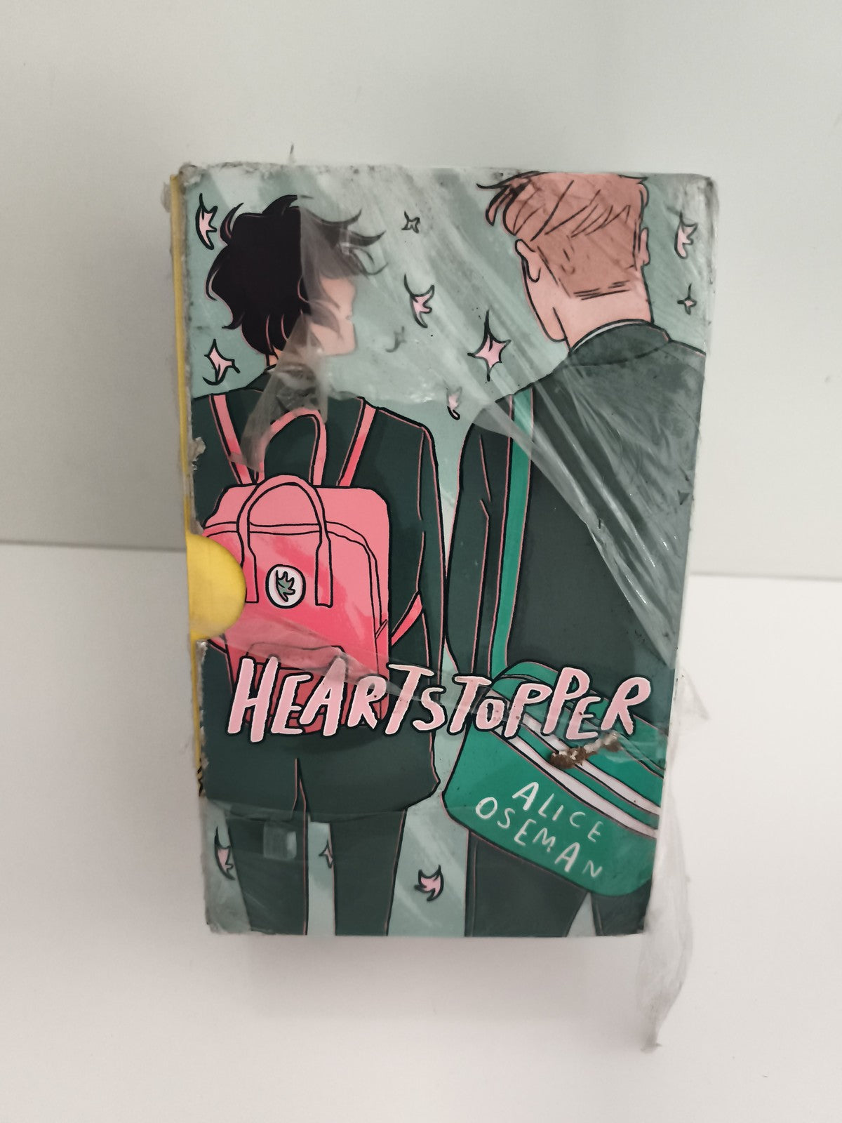 Coffret manga Heartstopper Alice Oseman, illustration dos, état abîmé