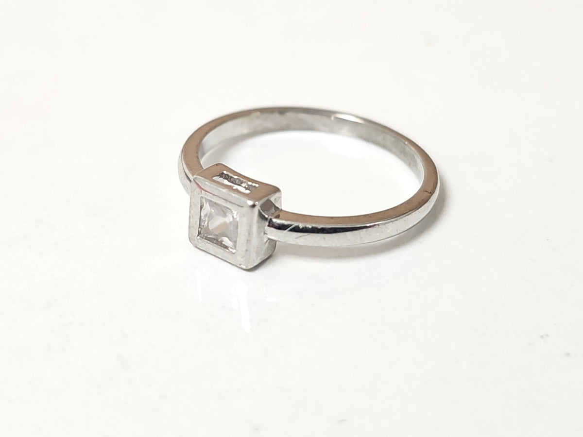 Vintage antique costume ring size 53 retro original jewelry collection