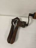 Ancien outil de sertissage à poignées bois, vintage, collection outillage