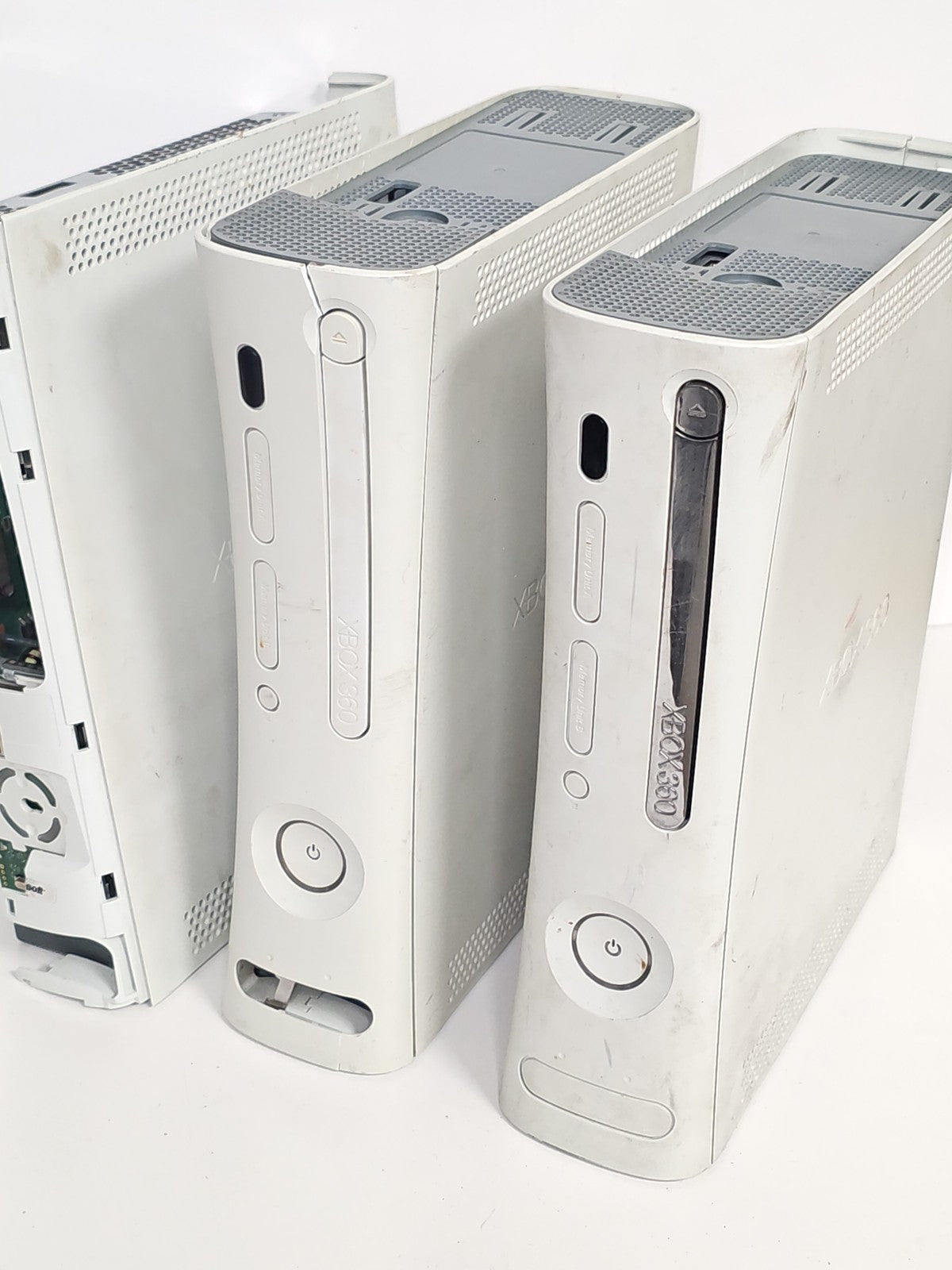 Lot 3 consoles Xbox 360 HS pour pièces détachées à réparer Microsoft Xbox