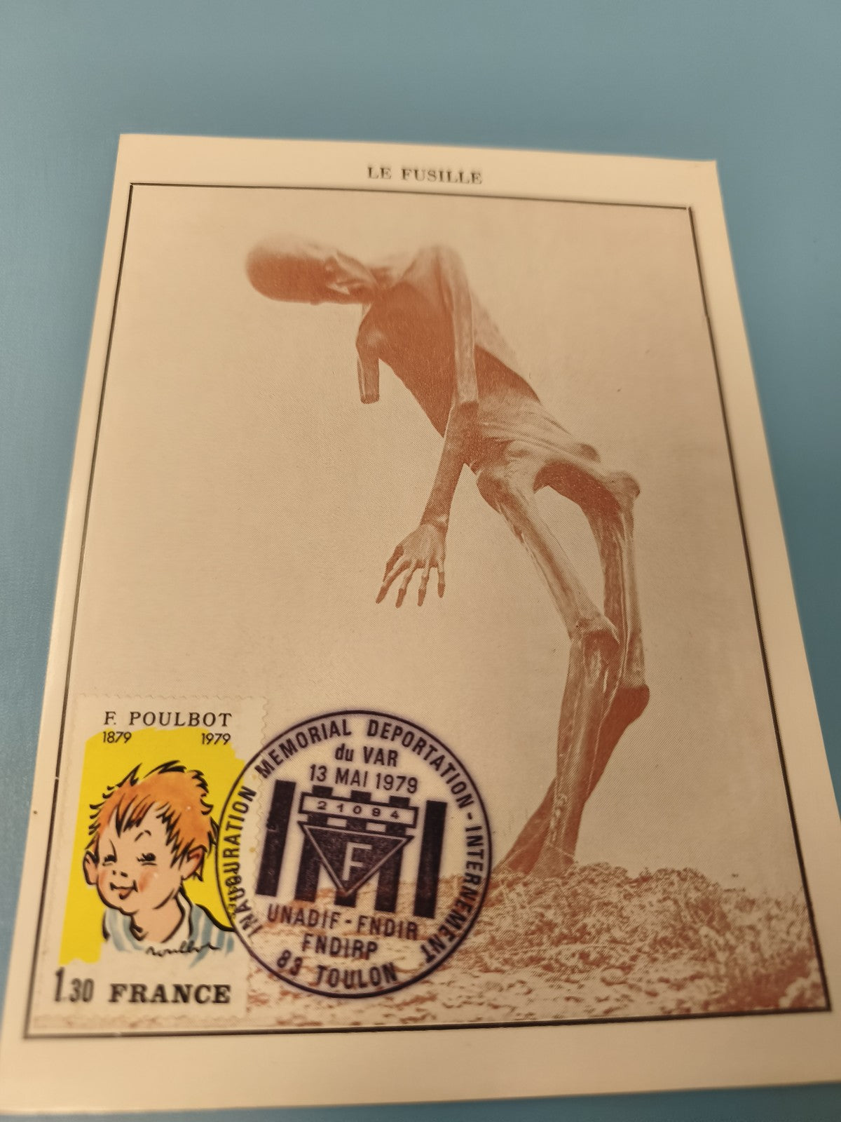 Carte postale philatélie Le Fusillé timbre Poulbot oblitération 1979