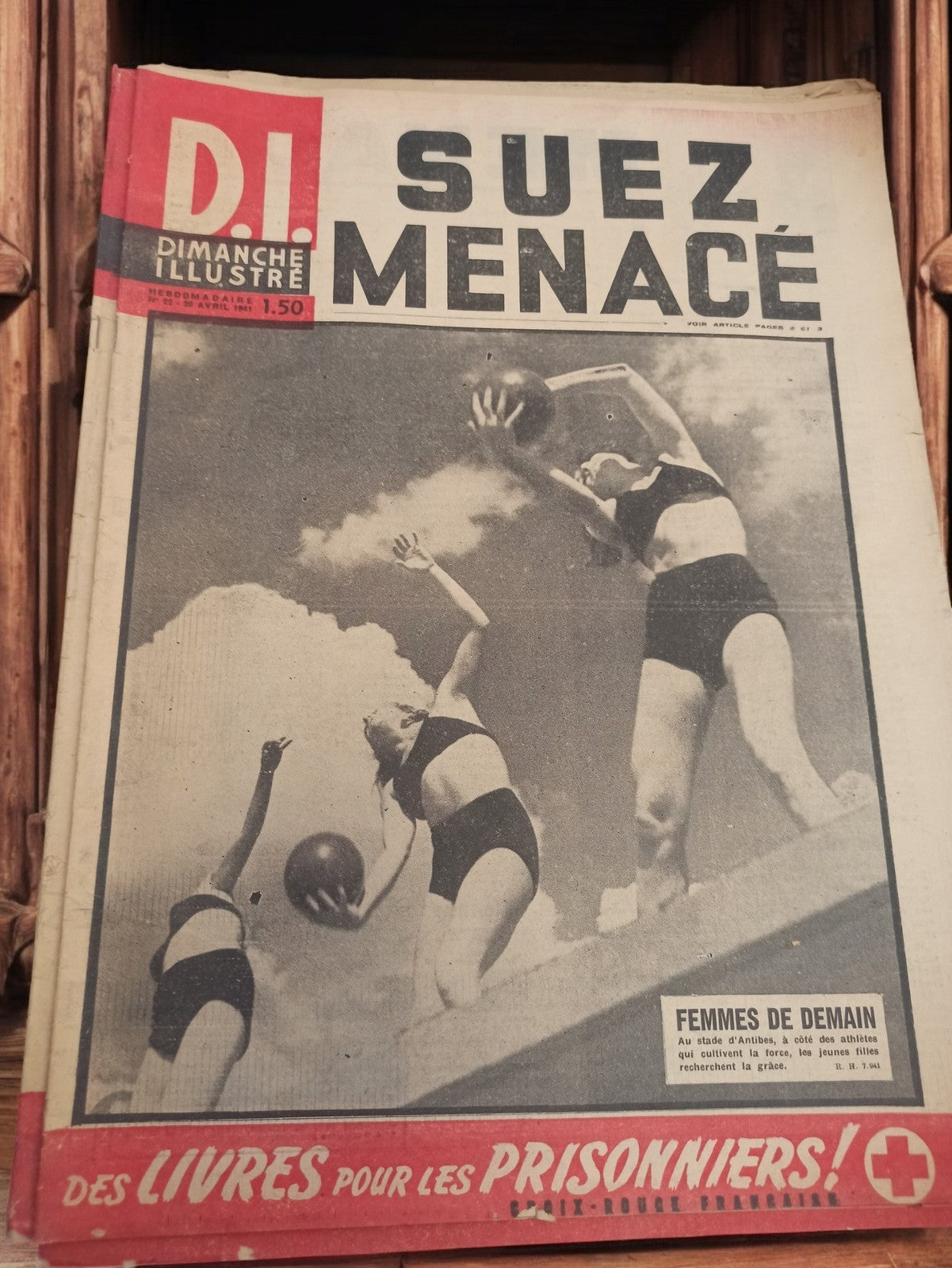 Magazine Dimanche Illustré 1961 ancien presse vintage Suez sports rétro