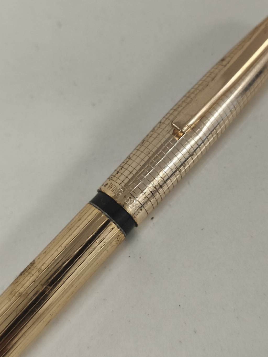 Stylo plume Wing Sung doré, finition striée, élégant stylo d?occasion