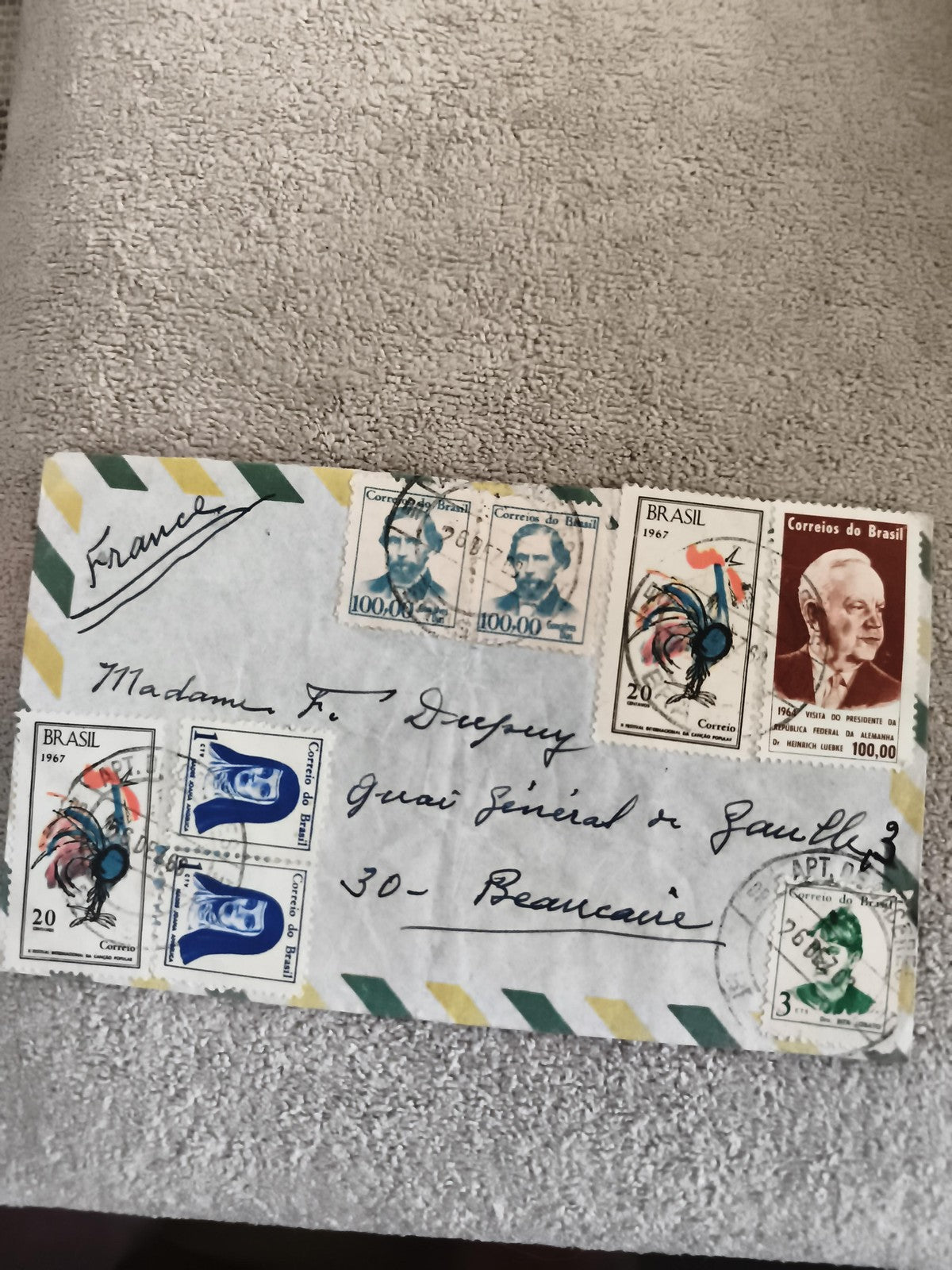 Lettre affranchie Brésil 1967 timbres multiples, enveloppe avion France philatél