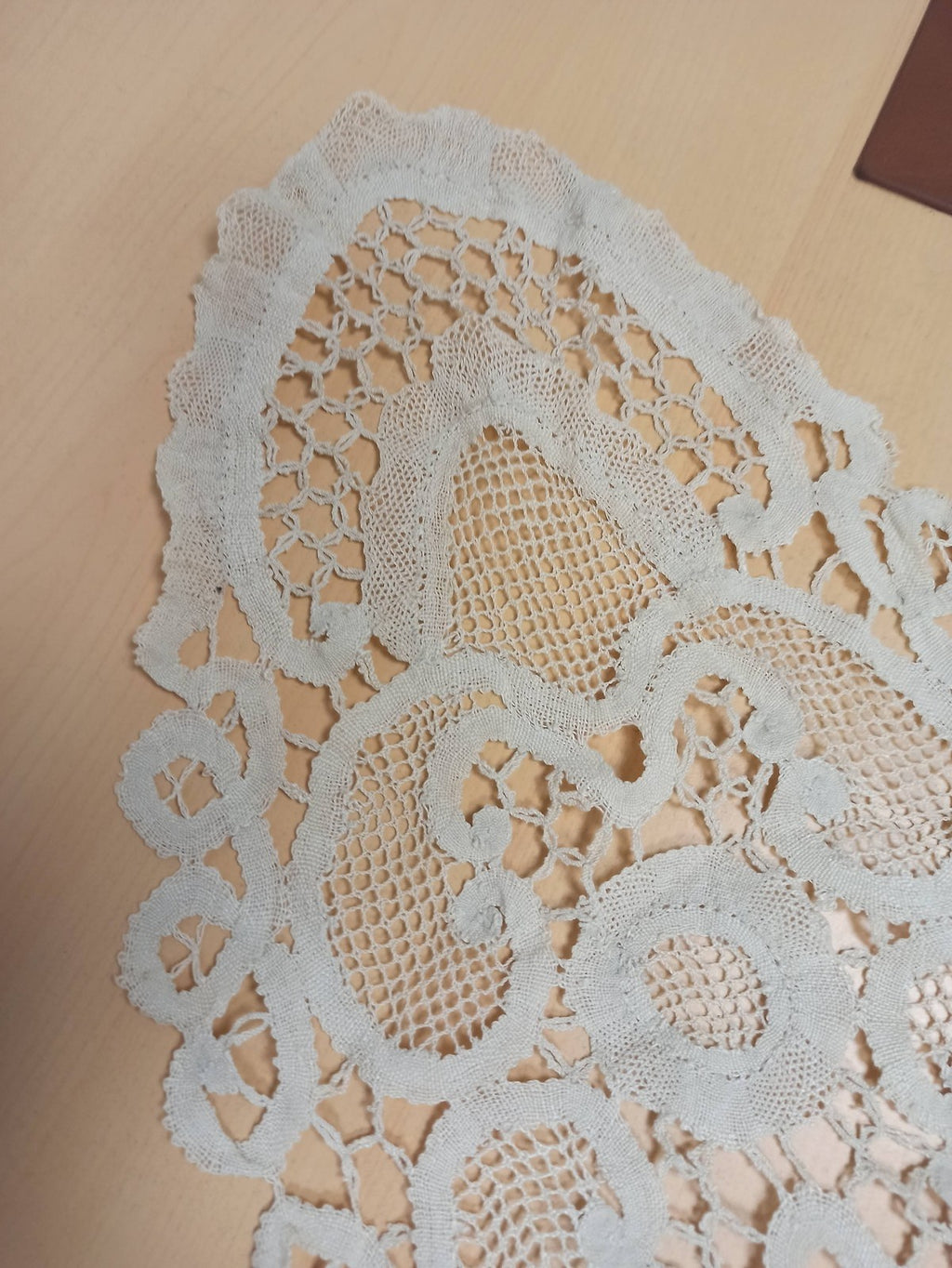 Rare set vintage linge de table brodé dentelle crochet XIXe ancien collection
