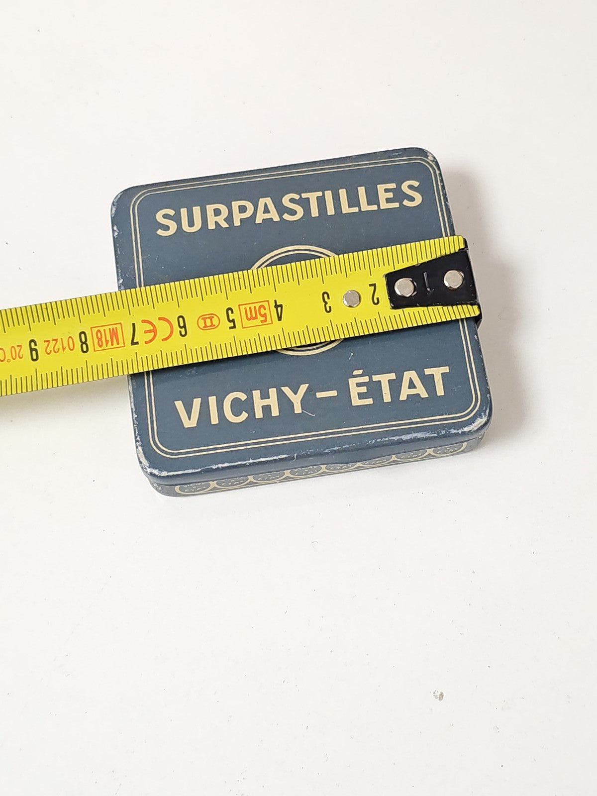 Petite boîte publicitaire ancienne Vichy rétro, collection vintage déco rare