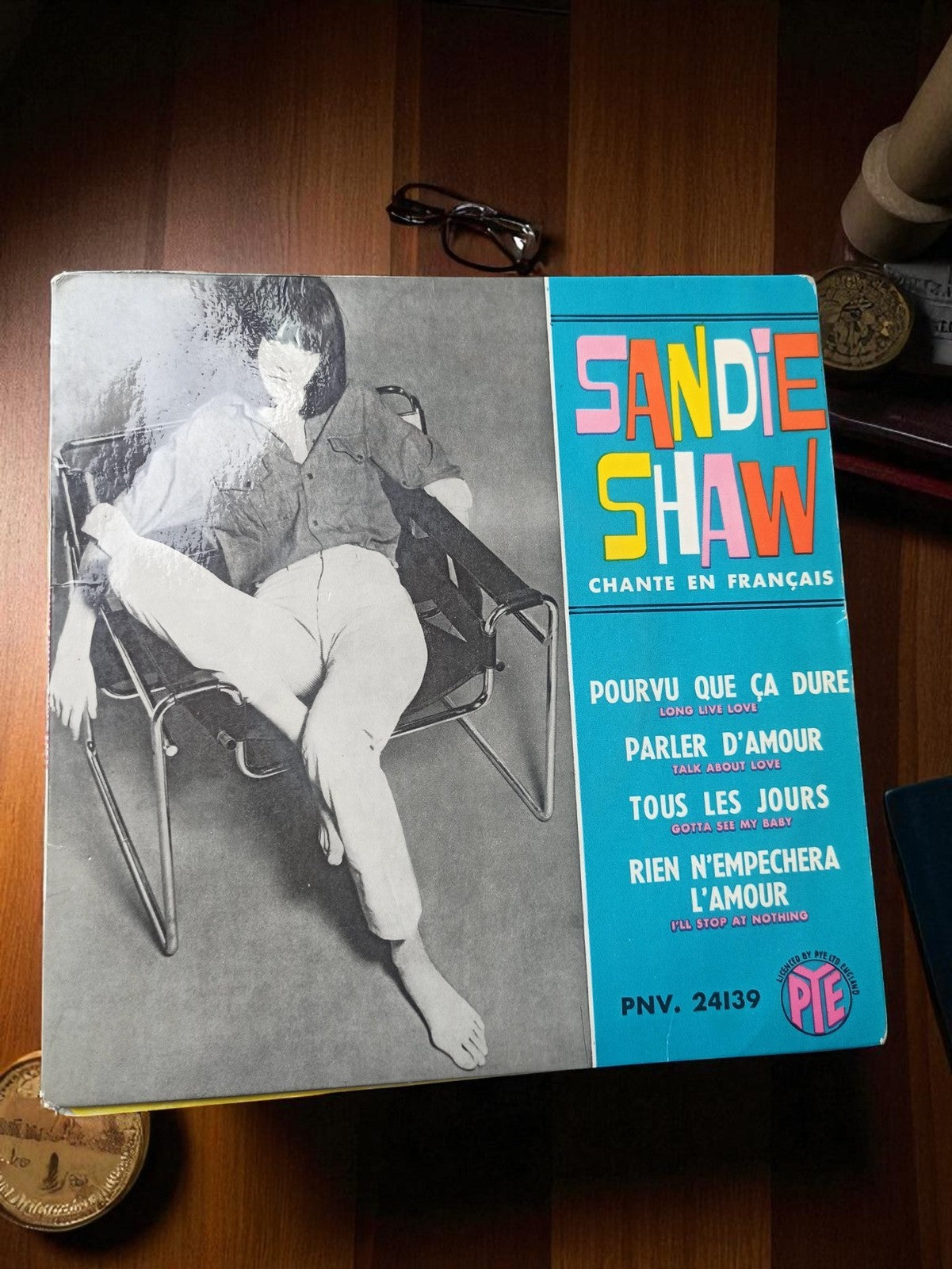 Vinyle 45 tours Sandie Shaw PYE PNV 24139 rétro années 60 pop français