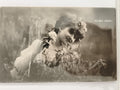 Carte postale ancienne photo Mimi James portrait femme fleurs vintage CPA