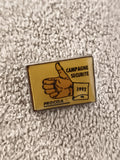 Pin's vintage Campagne Sécurité Procida 1992 main pouce levé badge rétro (Ref 4)