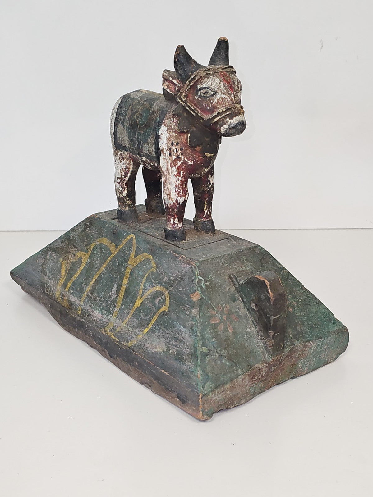 Sculpture taureau Nandi folk art Inde décoration animale rustique sculpture bois