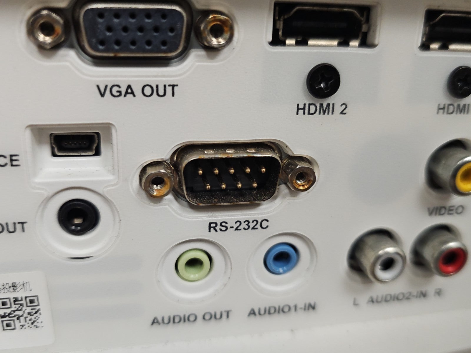 Optoma France EH415ST Vidéoprojecteur DLP 1920x1080 HDMI/VGA/RS232/USB non testé