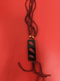 Collier vintage perles rouges pendentif rectangulaire design rétro deadstock