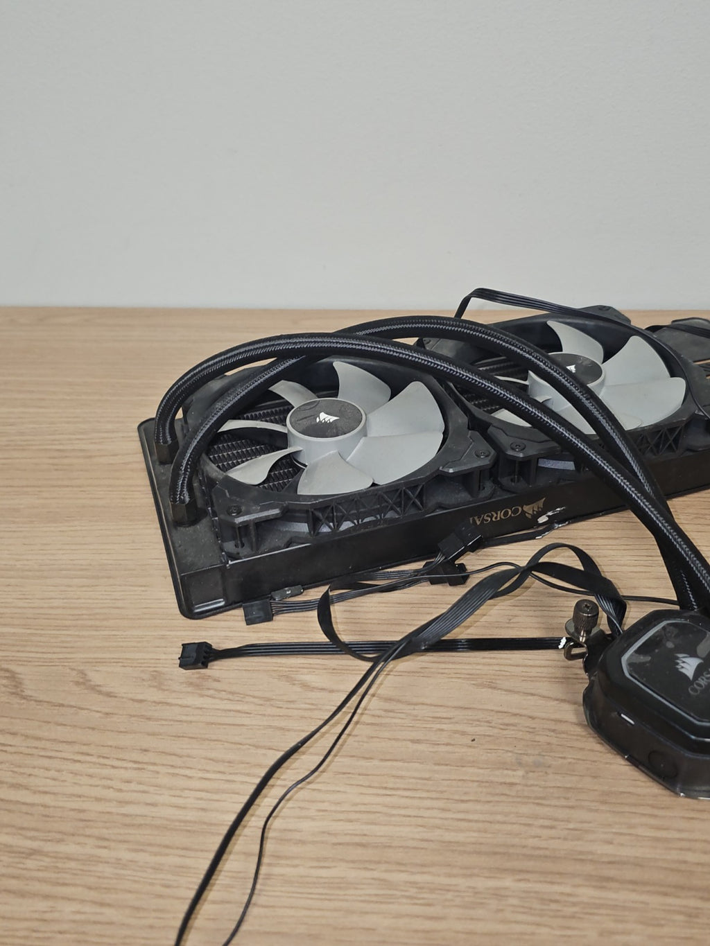 Corsair cw 9060044 ww non testée