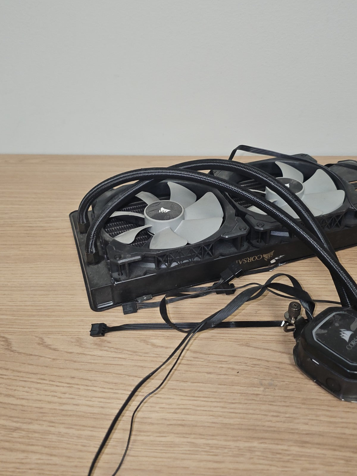 Corsair cw 9060044 ww non testée