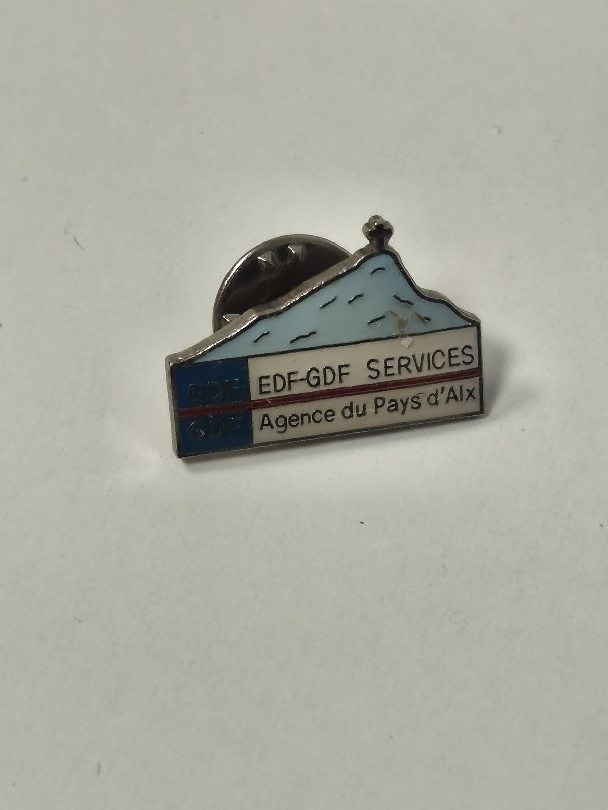 Pin's vintage ancien EDF, badge rétro électricité, collection objet publicitaire