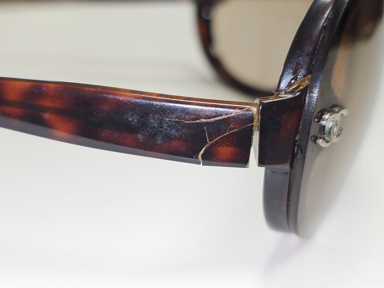 Lunettes de soleil Chanel 5066 authentiques femme élégance mode accessoire chic