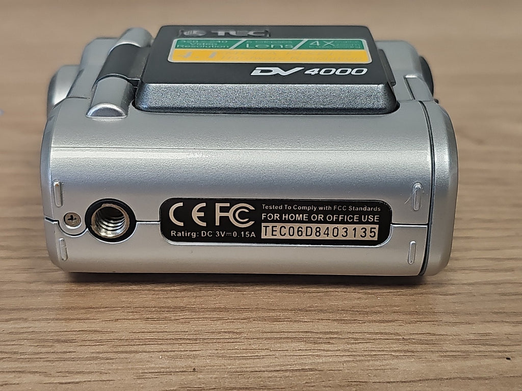 Caméscope numérique vintage Tec DV 4000 argenté 4.1MP non testé pièces