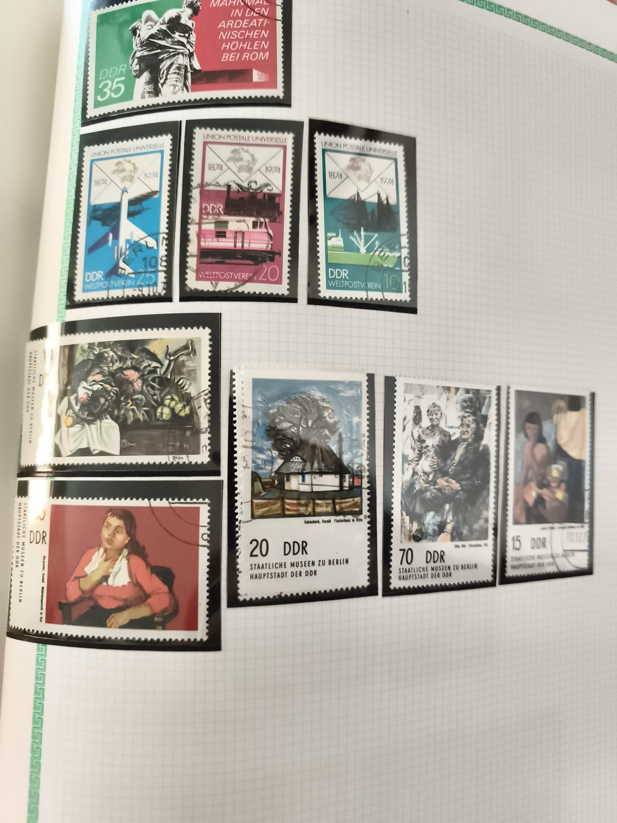Timbres DDR Allemagne Est oblitérés thématiques art, musées, architecture
