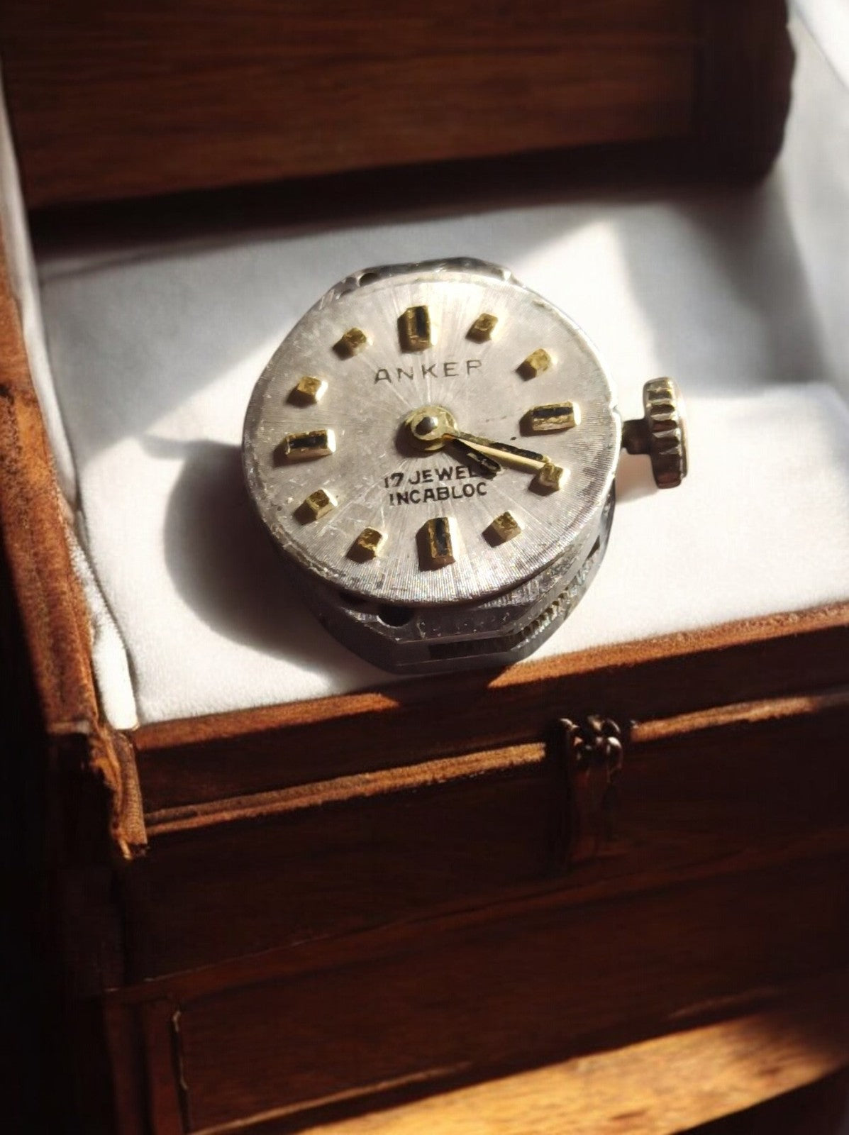 Mouvement montre Anker vintage mécanique 17 jewels Incabloc cadran doré