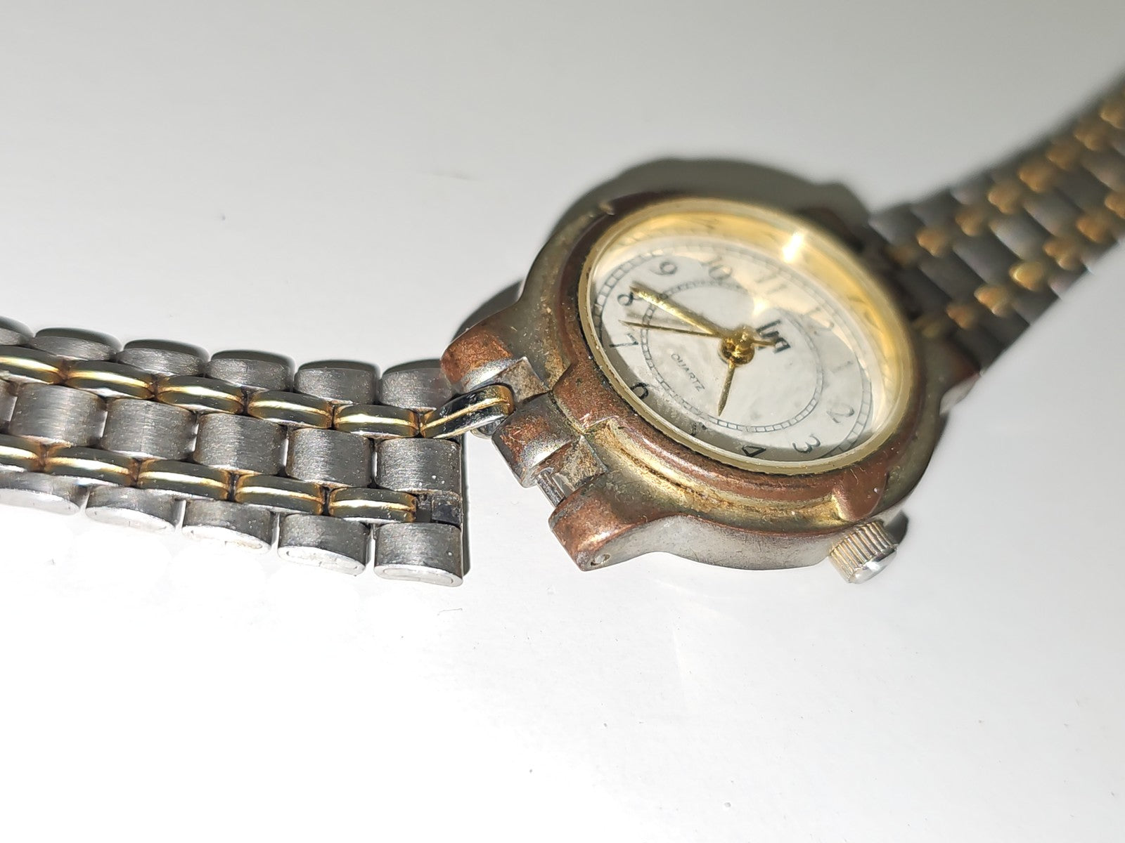 Montre Lip femme ancienne vintage rétro, montre-bracelet fonctionnelle collectio