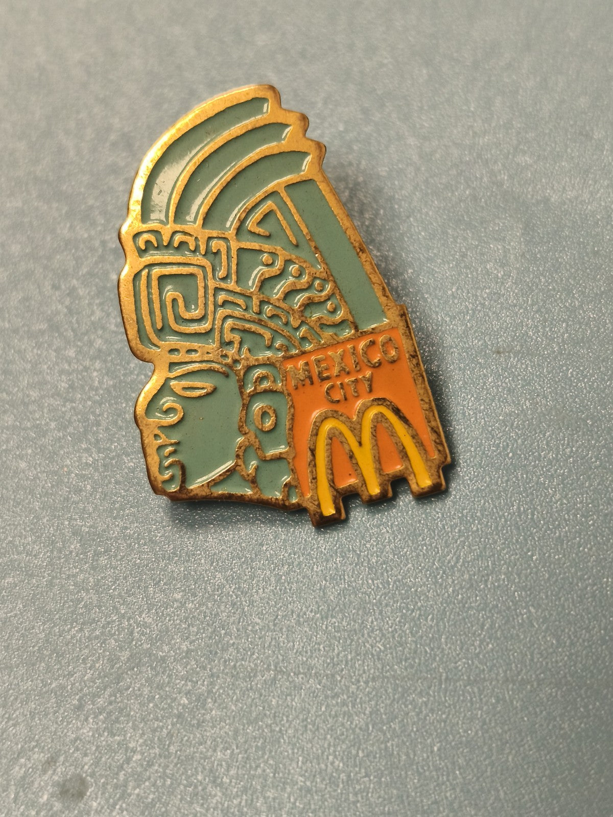 Vintage pin's McDonald's Mexico City motif aztèque ancien collector ref 11