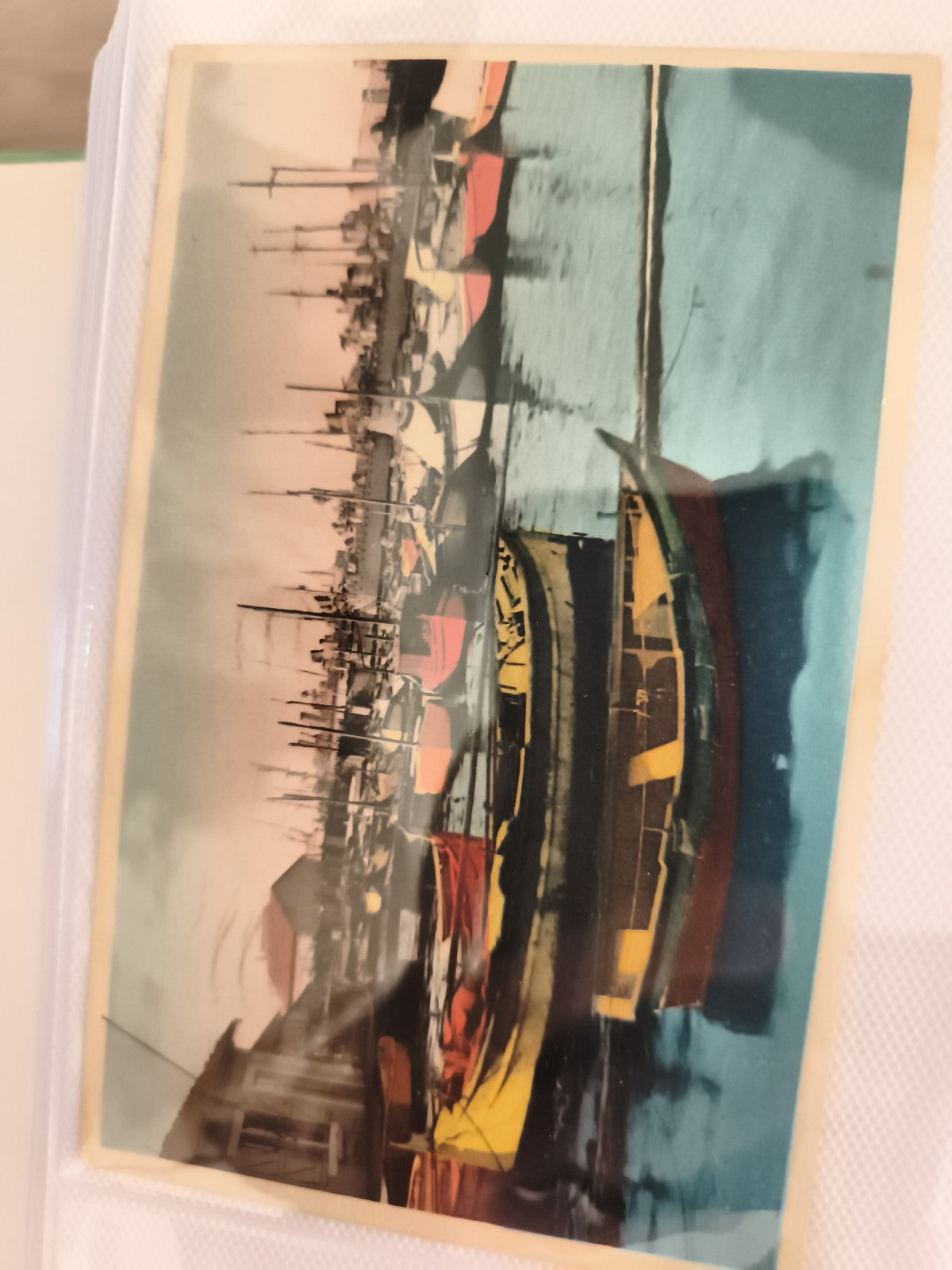 Carte postale ancienne port bateaux colorisés vintage CPA