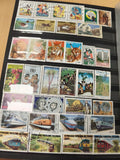 Lot de timbres République du Congo animaux trains paysages thématiques variés