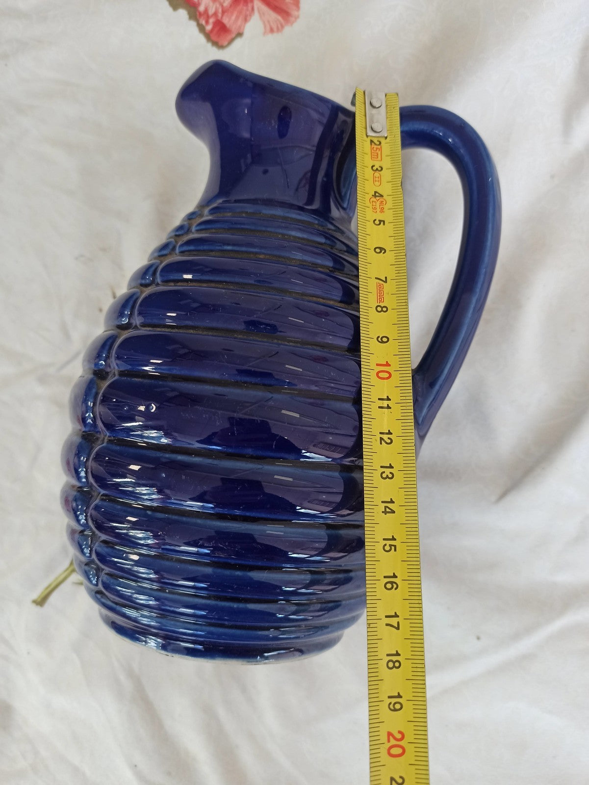 Pichet vintage en verre bleu cobalt années 1950, carafe rétro déco table