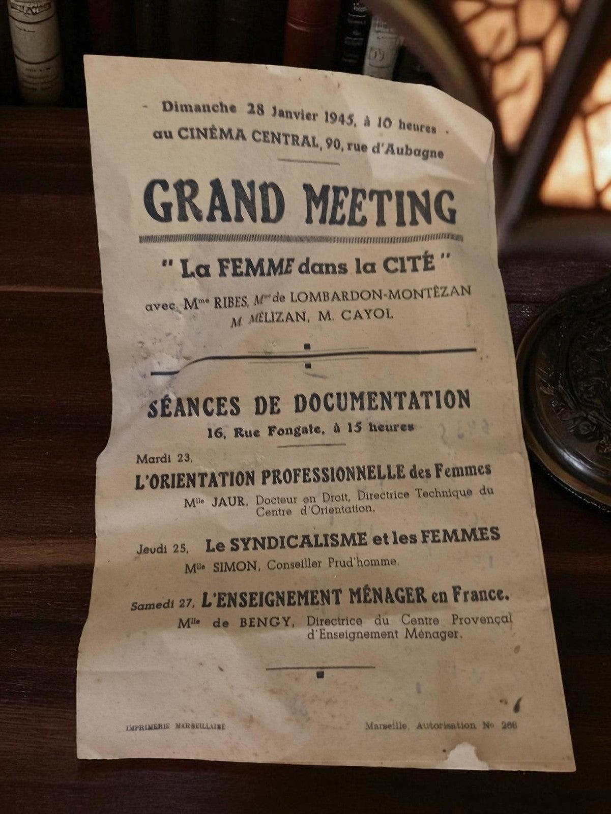 Affiche ancienne Grand Meeting Femme cité 1945 Marseille papier vintage