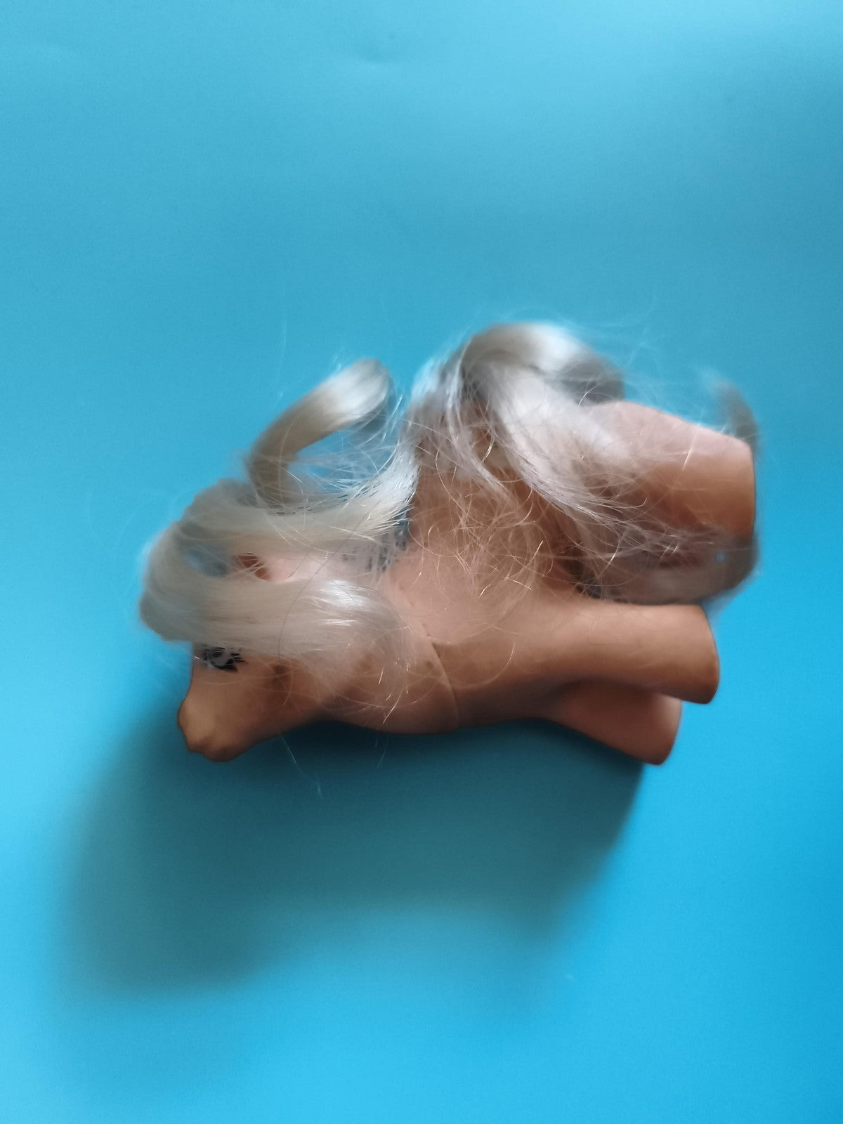 Figurine poney My Little Pony crin blanc jouet vintage années 80