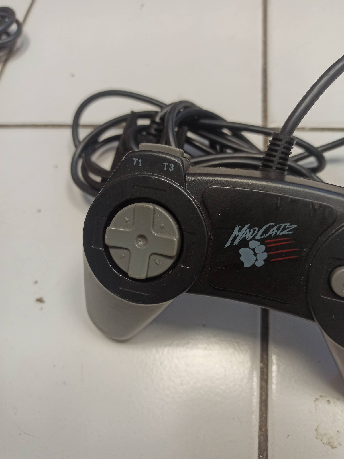 Manette filaire Mad Catz compatible Sony PlayStation PS1 contrôleur d'occasion