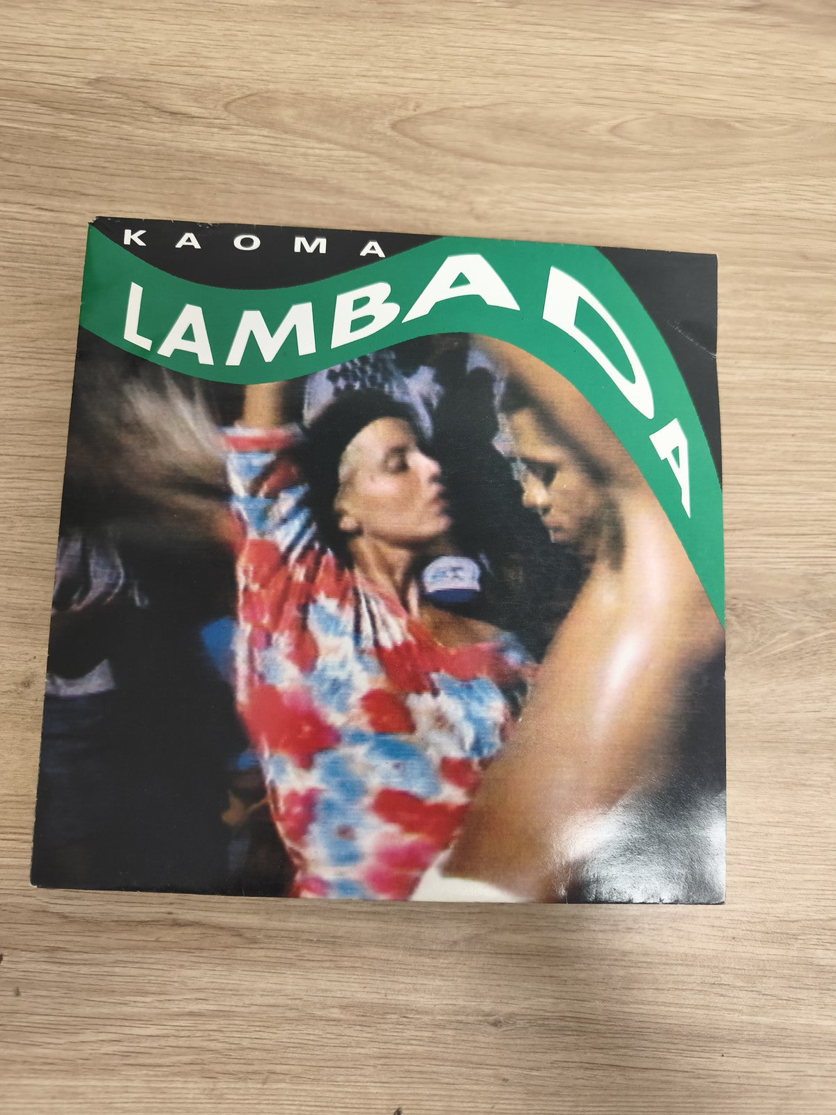Vinyle 45 tours Kaoma Lambada pochette couleur danse Ref 2