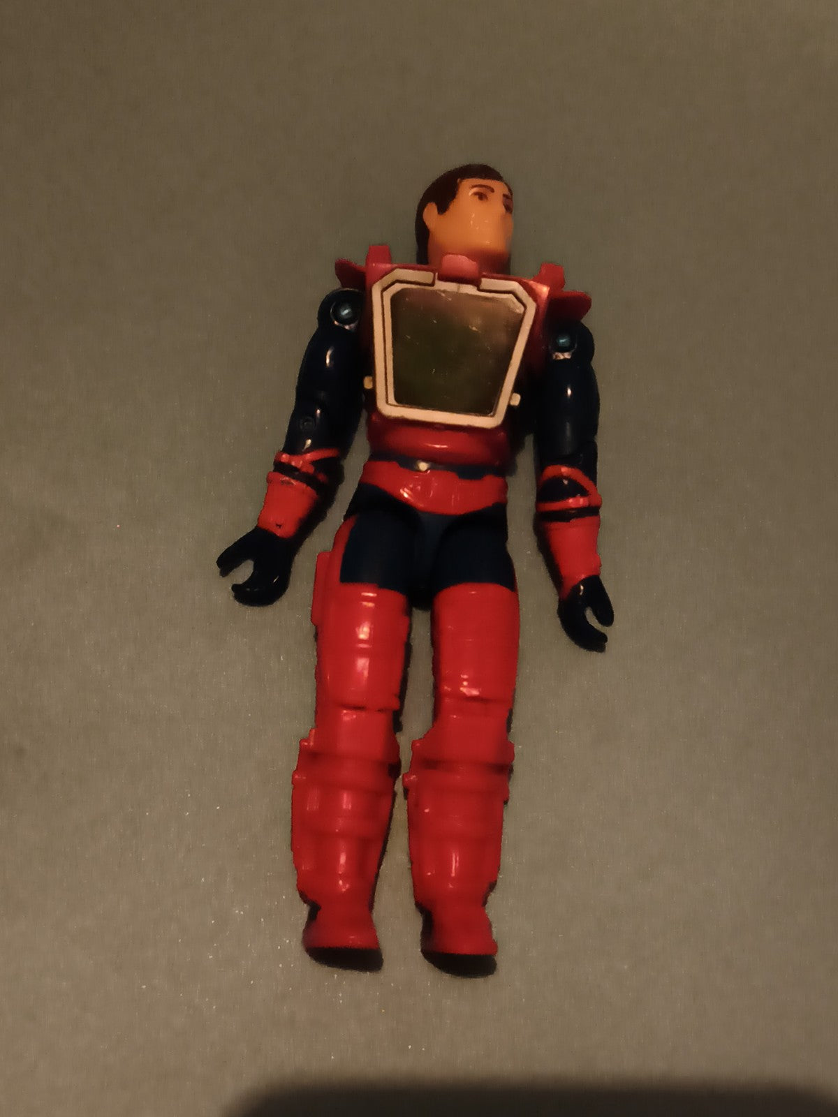 Figurine articulée Visionaries armure rouge bleu torse lenticulaire