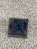 Pin's vintage l'Assurance Maladie logo bleu, badge ancien santé, années 90 (Ref