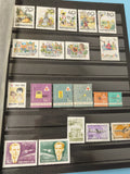 Lot anciens timbres oblitérés Magyar Posta Hongrie, thématiques variées vintage