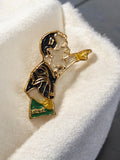 Pin's vintage Köpke football ancien badge émaillé doré rétro rare